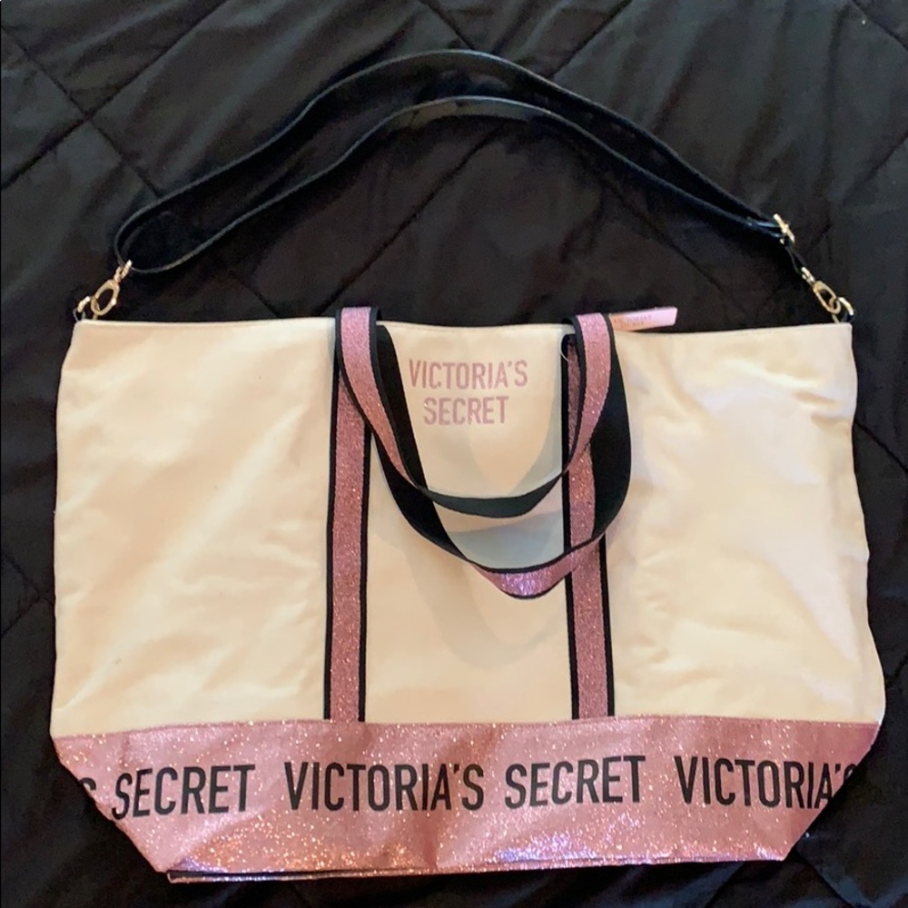🆕XL Victoria’s Secret Tote